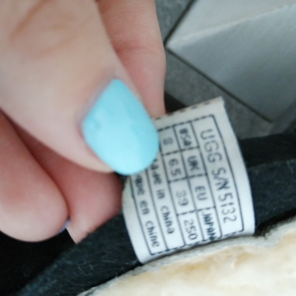 Ugg boots - Picture 8 of 10